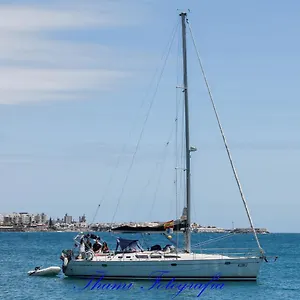 Botel Scugnizza Italia
