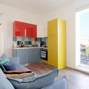  Appartamento San Gennaro Modern Flat Italia